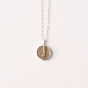 Medallion Elementos Necklace - Earth