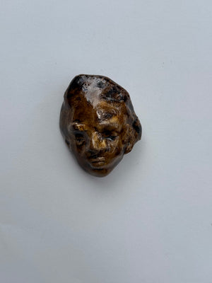 Face Knob 2