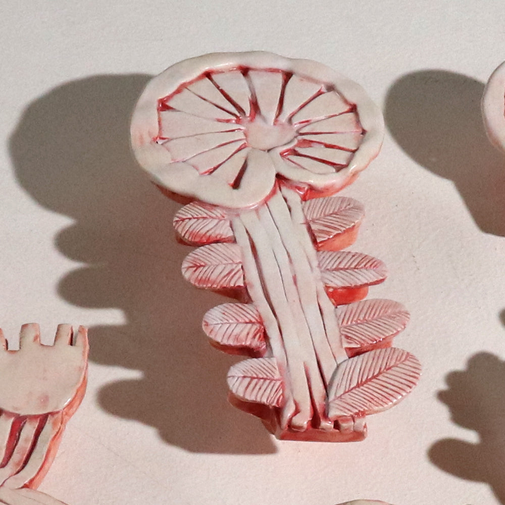 Tall Daisy Cabinet Pull