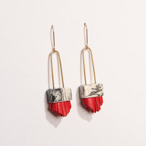 Regalo Shortie Earring - Black Swirl and Red