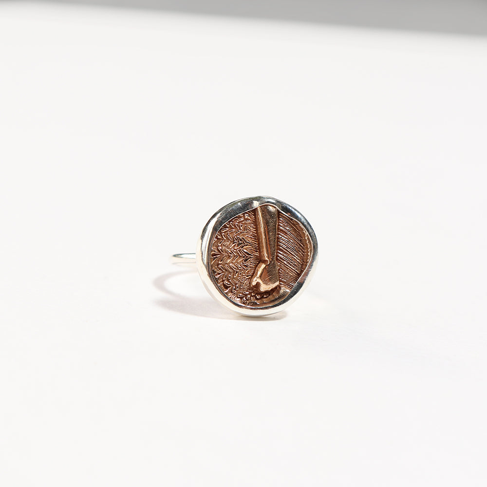 Medallion Elementos Ring - Earth