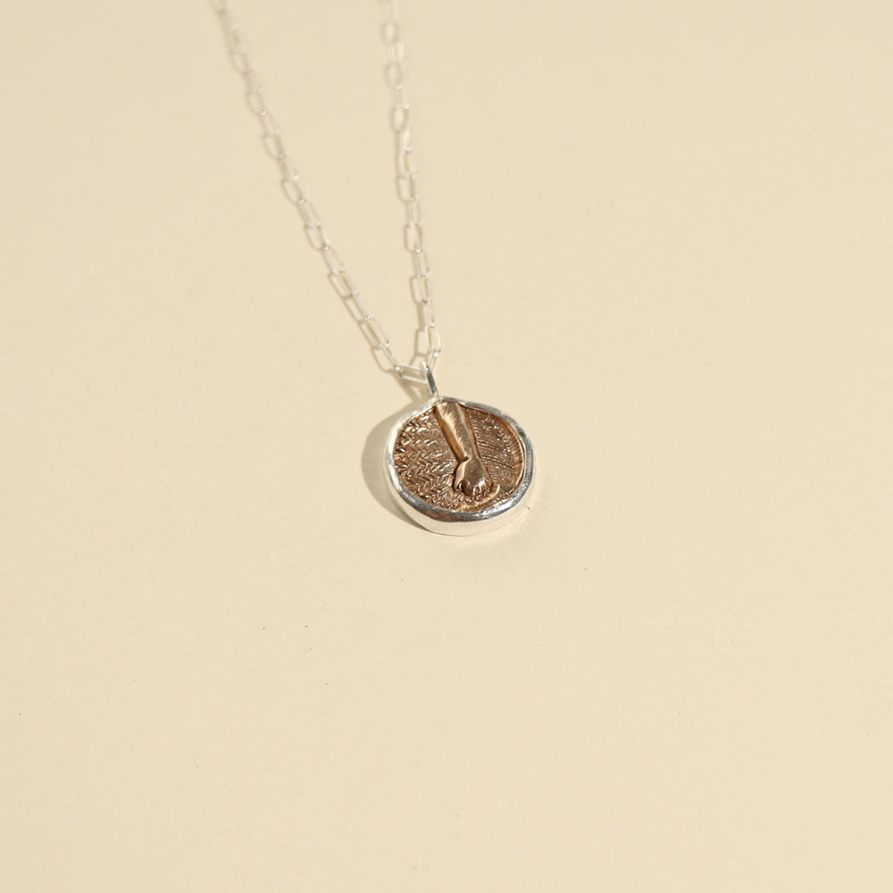 Medallion Elementos Necklace - Earth
